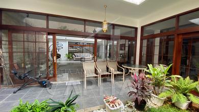 Kesempatan Langka, rumah Prestisius di Setra Sari, Bandung, LB 300m²