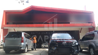 Ruang Usaha Ex Showroom di Jalan Moh Ramdhan Bandung