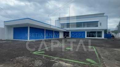 Gudang Besar Dengan Lokasi Strategis Dan Akses Kontainer di Gedebage