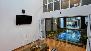 Hunian Elegan di Setiabudi, Bandung, 5 Kamar Tidur, LT 210m²
