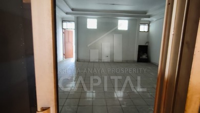 Ruko Strategis dengan Lokasi Tengah Kota Ramai di Mainroad Bkr