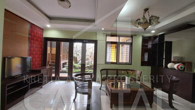 Jual Rumah Siap Huni area Kota Baru Parahyangan, Bandung, Luas 198 m2