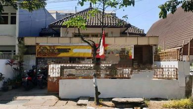 Kesempatan Eksklusif, rumah Prestisius di Burangrang, Bandung, LB 261m²