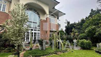 Hunian Elegan di Dago, Bandung, 5 KT, LT 2000m²