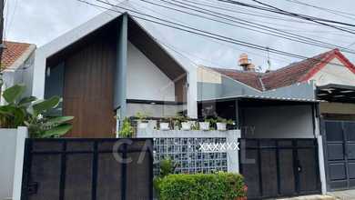 Rumah Siap Pakai di Area Taman Kopo Indah, Bandung, LT 153m²