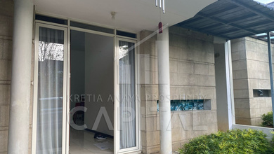 Disewakan Rumah Minimalis Daerah Kota Baru Parahyangan, Bandung, LT  162 m2