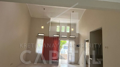 Dikontrakkan Rumah Murah di Kota Baru Parahyangan, Bandung, LT 144m²