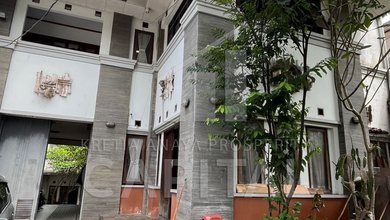 Hunian Mewah di Kawasan Ciumbuleuit, Bandung, LB 300m², Harga 8,5 Miliar