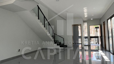 Hunian Elegan di Bandung Kota, Bandung, 4 Kamar Tidur, LT 261m²