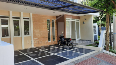 Rumah Mewah di Geger Kalong, Bandung, 3 Kamar Tidur, LT 144m²