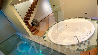 Rumah Mewah di Ungasan, Badung, 2 Kamar Tidur, LT 100m²