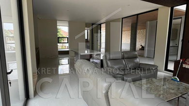 Hunian Elegan di Setiabudi, Bandung, 5 KT, LT 749m²