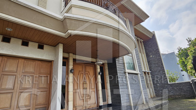 Penawaran Eksklusif, rumah Prestisius di Setra Duta, Bandung, LB 700m²