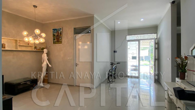 Properti Siap Pakai di Kawasan Taman Kopo Indah, Bandung, LT 144m²
