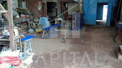 Gudang dan 5 Rumah di Jalan Utama Cimahi