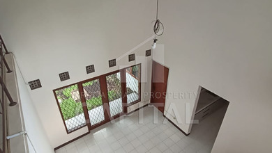 Rumah Minimalis Disewakan di Setra Duta, Bandung, Harga Ekonomis