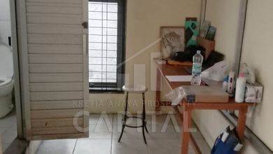 Ruko 2 Lantai Lokasi Strategis Dekat Pusat Keramaian Cocok untuk Tempat Usahamu di Mainroad Sudirman