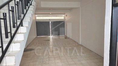 3 Ruko Rendeng Bangunan 3 Lantai Lokasi Strategis di Astanaanyar Kota Bandung Cocok untuk Usahamu