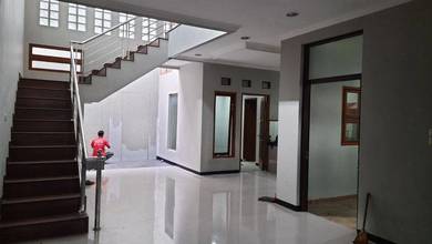 Jual Rumah Strategis di Taman Kopo Indah, Bandung - LT 144m²