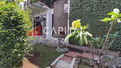 Jual Rumah Megah Luas 186 m2 Kawasan Lengkong, Bandung